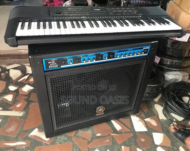 Yamaha PSR 273 Keyboard and Combo · Photo 1