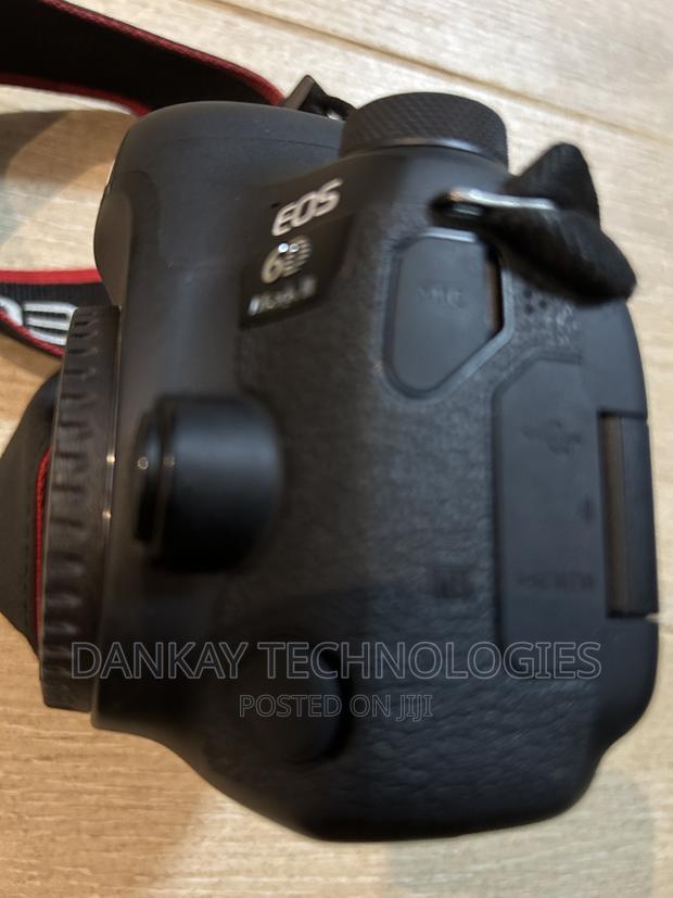 Canon 6d Mark Ii Body With Battery And Charger · Photo 5
