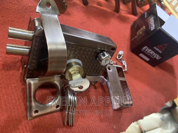 S697 Lock /Rim Lock · Photo 3