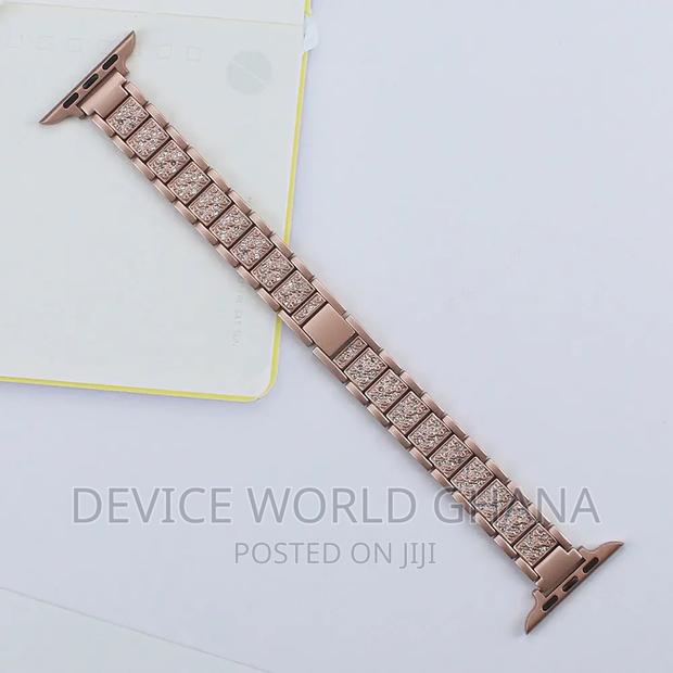 Diamond Crested Stainless Steel Strap Apple Watch Series1-9 · Photo 2