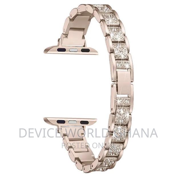 Diamond Crested Stainless Steel Strap Apple Watch Series1-9 · Photo 5