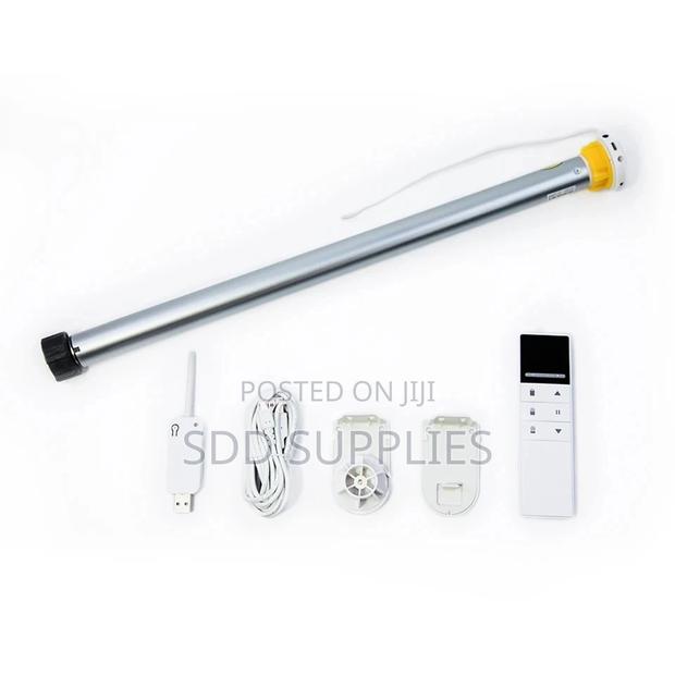 Smart Rechargeable Wifi Window Curtain Blinds · Photo 1