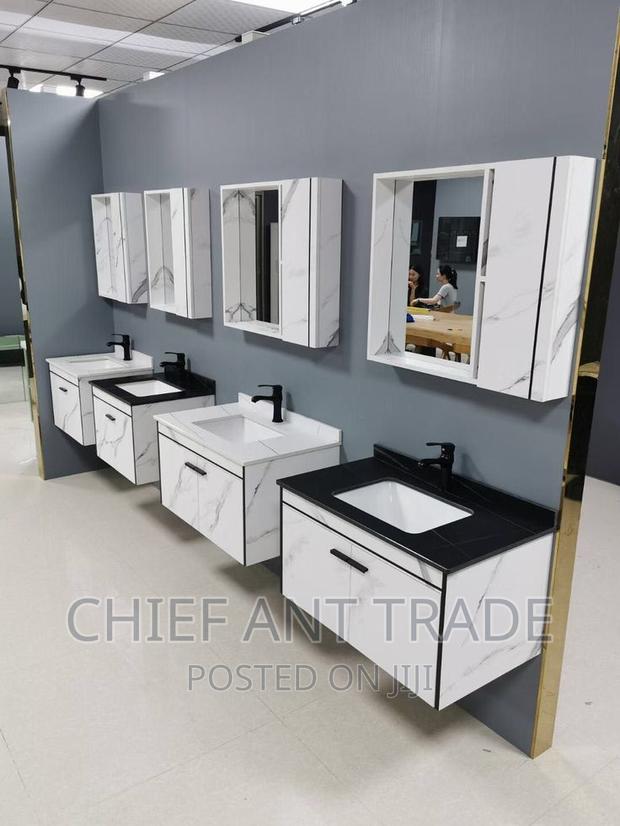 Cabinet Basin + Cabinet Mirror With Mable Worktop. 3169-60 · Photo 1