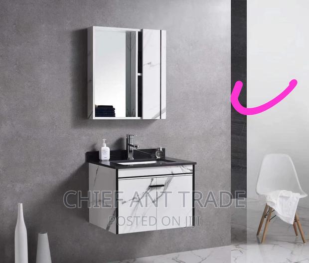 Cabinet Basin + Cabinet Mirror With Mable Worktop. 3169-60 · Photo 2
