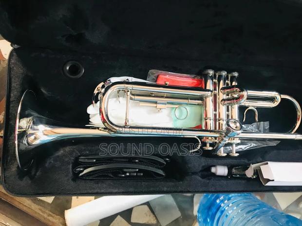 Yamaha Ytr-2330 Student Bb Trumpet - Silver Lacquer · Photo 1