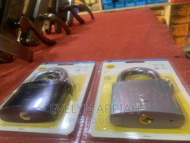 Yale Padlock · Photo 3