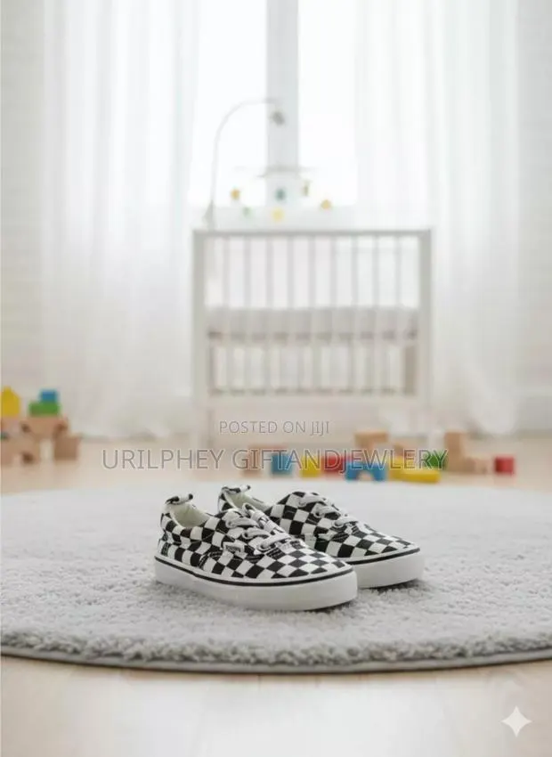 Vans Kid Shoes Size 24 26 · Photo 1