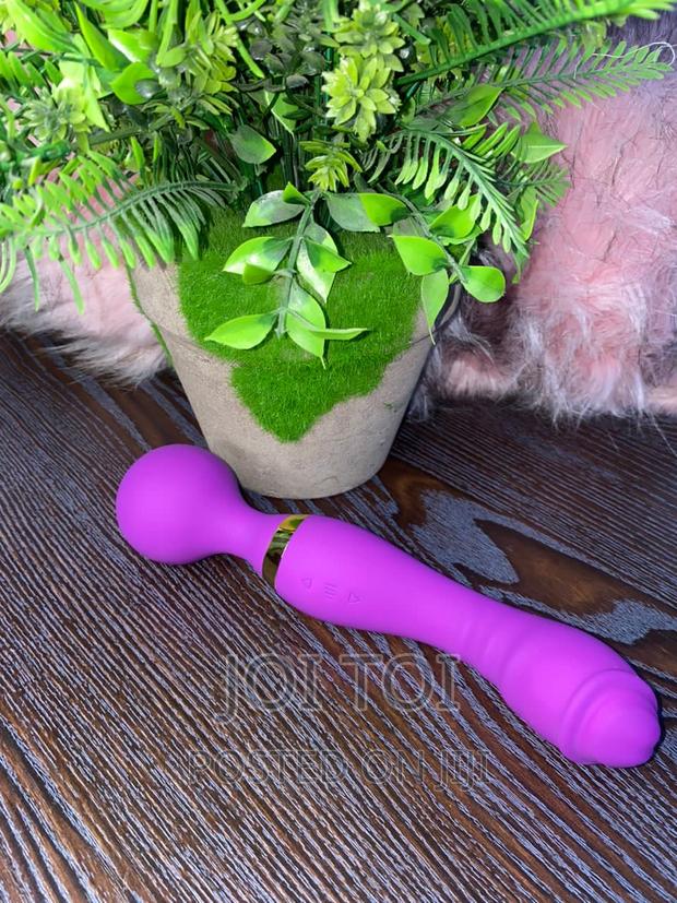 Double Sided Vibrator Wand · Photo 2