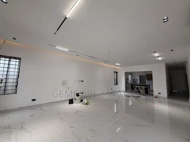 3bdrm House in Lakeside for sale · Photo 3
