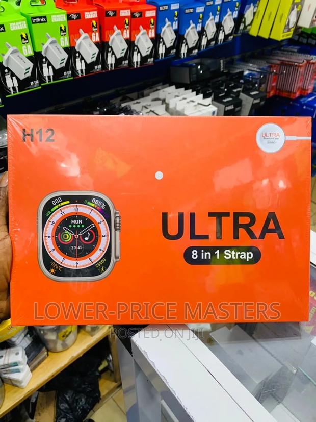 Ultra Watch 8 Smartwatch With 8 Traps New · Photo 2