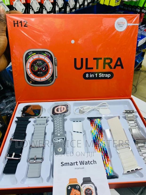 Ultra Watch 8 Smartwatch With 8 Traps New · Photo 1