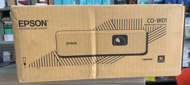 Epson Co-W01 Projector 3000 Lumens · Photo 2