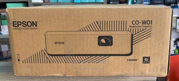 Epson Co-W01 Projector 3000 Lumens · Photo 3
