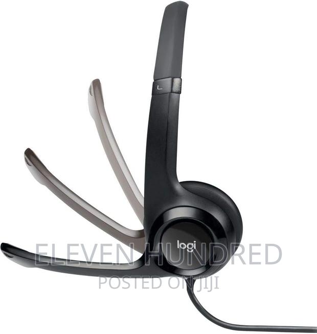 Headset Workstation (Logitech) · Photo 1