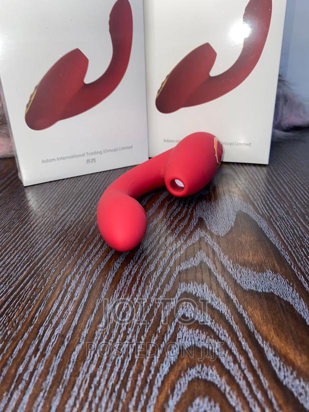 Sucking Vibrator · Photo 2