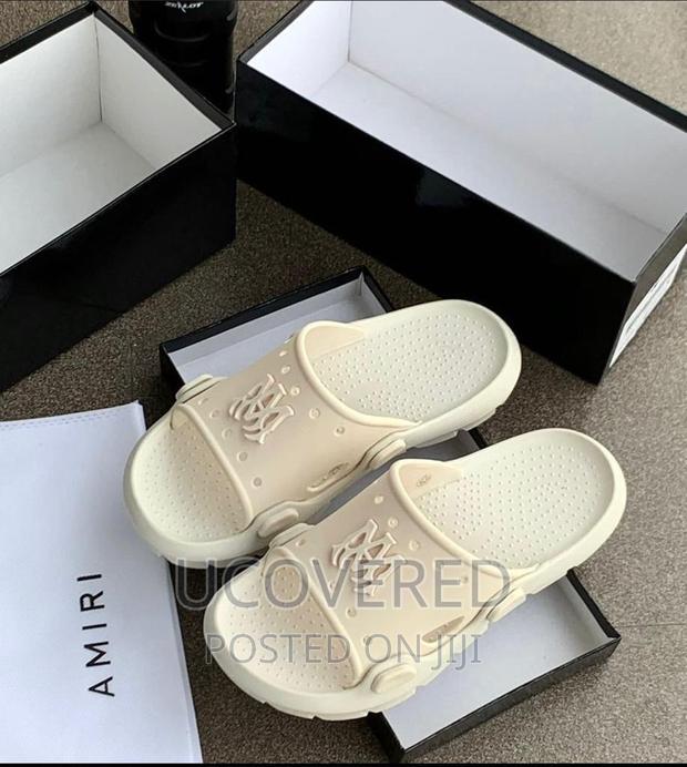 Amiri Unisex Slides/Slippers · Photo 2