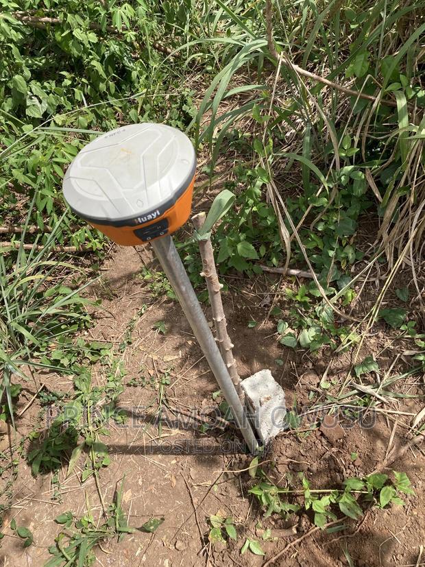 Land Surveyor · Photo 2