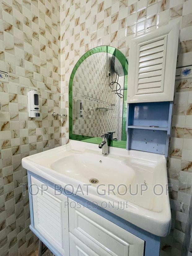 Furnished 8bdrm House in Top Boat Estate, Kumasi Metropolitan for sale · Photo 4