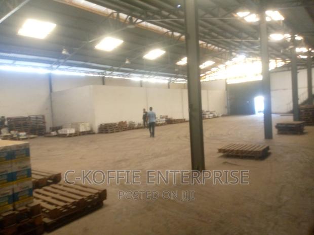 2500sqm Warehouse at Graphic Road for Rent · Photo 3