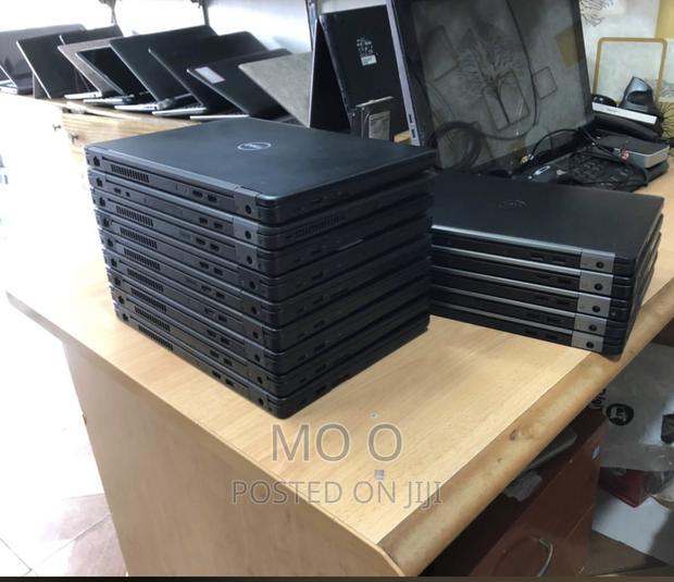 Laptop Dell Latitude E7470 8GB Intel Core I5 SSD 256GB · Photo 2