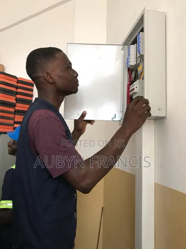 General Electrical Work and Wallpaper Installer · Photo 1