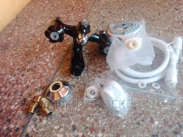 Plastic Telephone Shower Tap, Black and White, Anti Rust · Photo 2