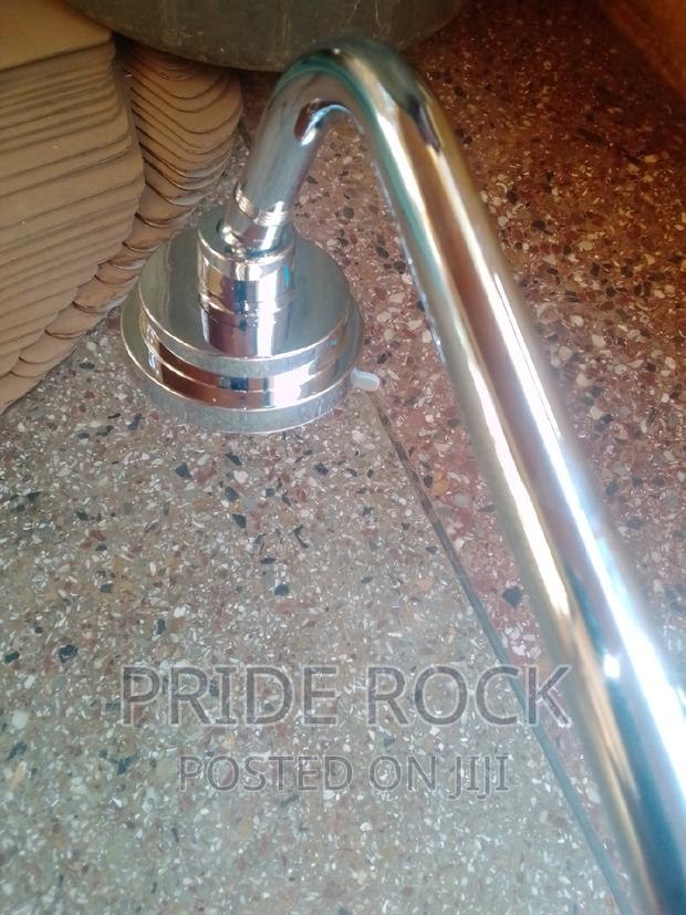 Overhead Shower, Shower Arm · Photo 1