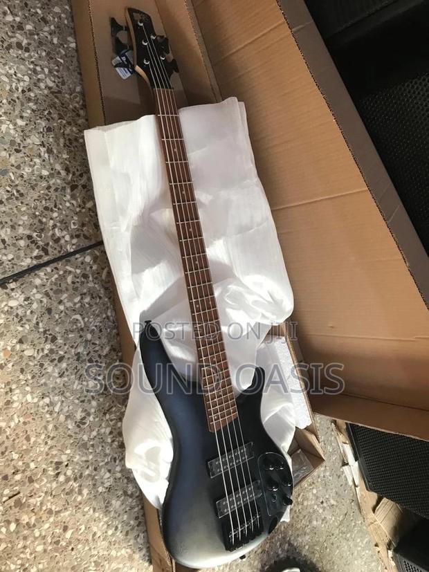 Ibanez SR505BM Soundgear 5-String Bass, Black · Photo 3