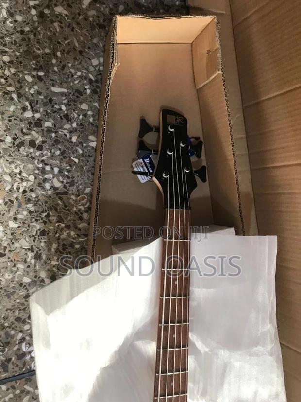 Ibanez SR505BM Soundgear 5-String Bass, Black · Photo 2