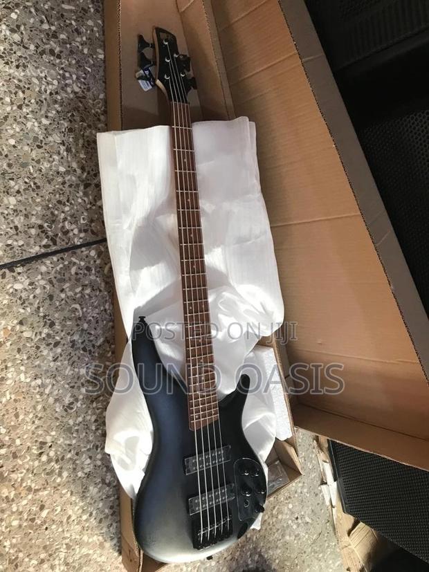 Ibanez SR505BM Soundgear 5-String Bass, Black · Photo 1