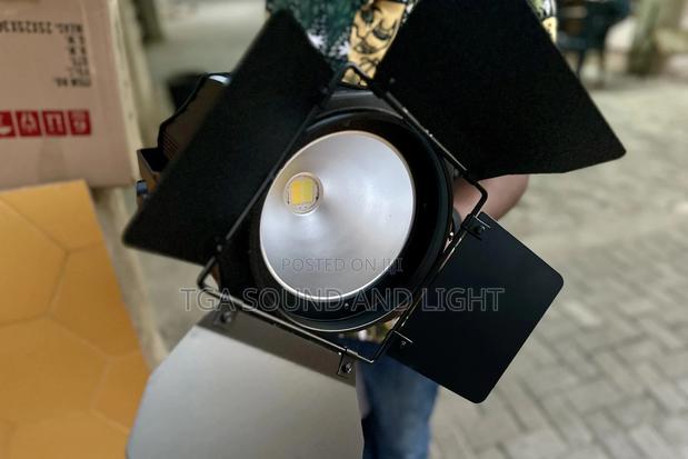 Cob 200 Watts Par Light · Photo 1