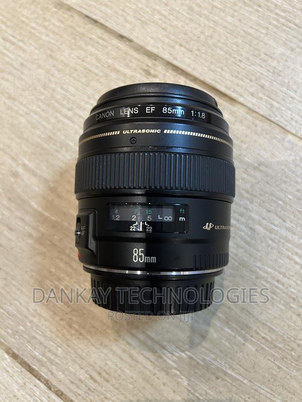Canon Ef 85mm F/1.8 Usm Lens · Photo 2