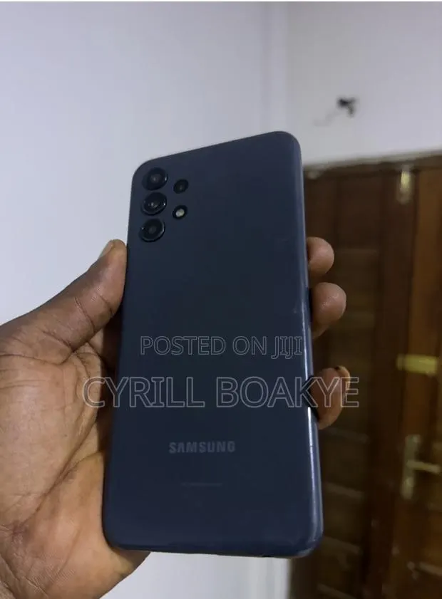 Samsung Galaxy A13 5G 64 GB Gray · Photo 1