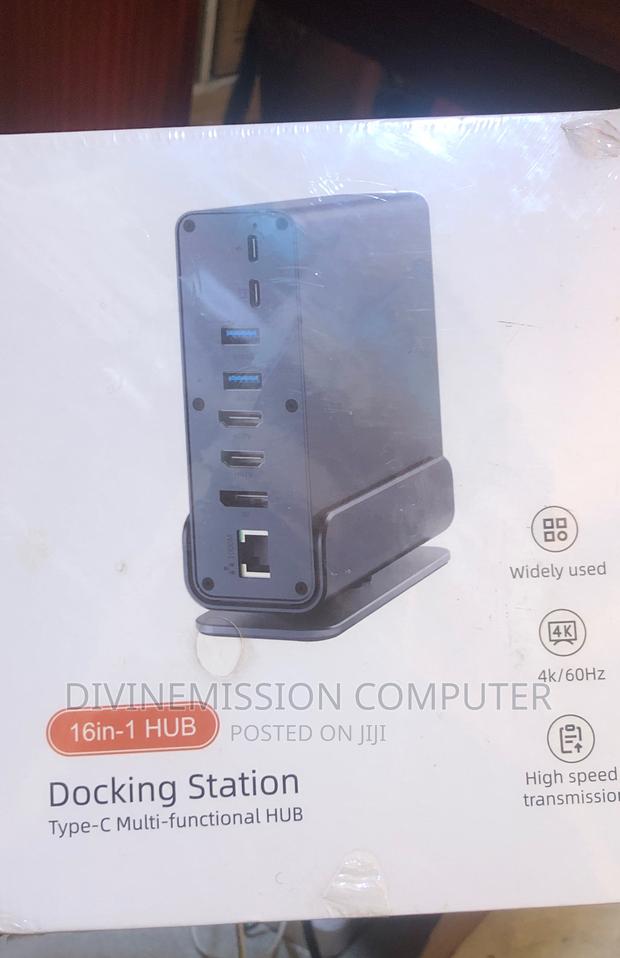 Docking Station. 16 in 1 Hub. Type C Multi- Functional Hub. · Photo 3
