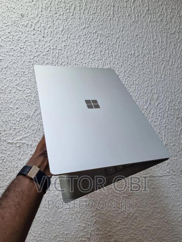 Laptop Microsoft Surface Laptop 2 8GB Intel Core I5 SSD 128GB · Photo 5