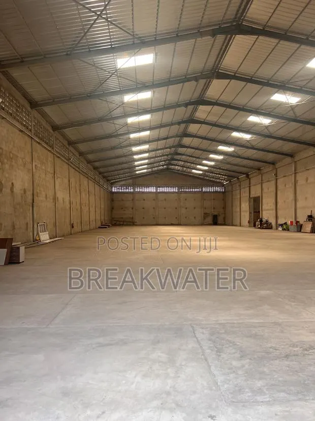 Warehouse for Rent- Tema Motorway · Photo 1