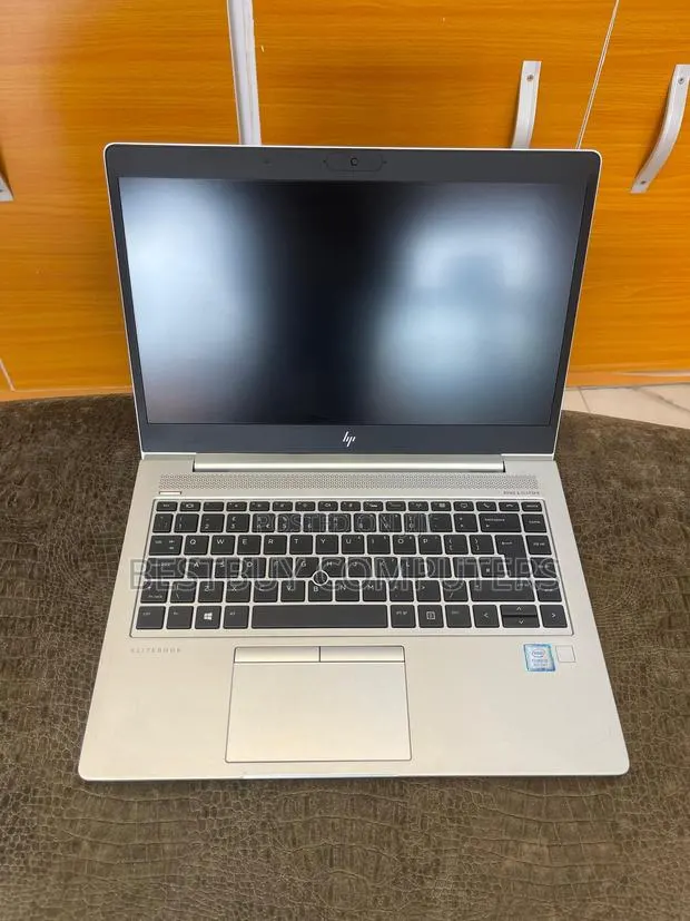 Laptop HP EliteBook 830 G6 8GB Intel Core i5 SSD 256GB · Photo 1
