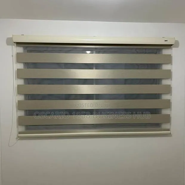 Apple Window Curtain Blinds · Photo 1