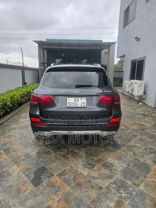 Mercedes-Benz GLC-Class 2020 Black · Photo 1