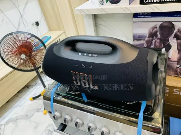 Call JBL Boombox 3 - Portable Bluetooth Speaker · Photo 1