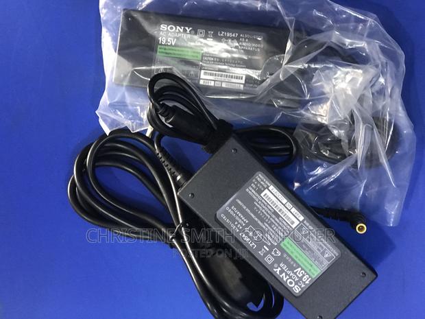Sony 19.5v Laptop Charger · Photo 2
