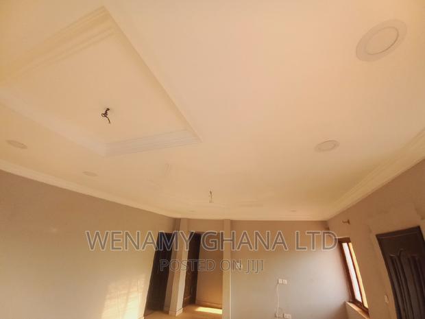 2bdrm Apartment in Community 25, Tema Metropolitan for rent · Photo 6
