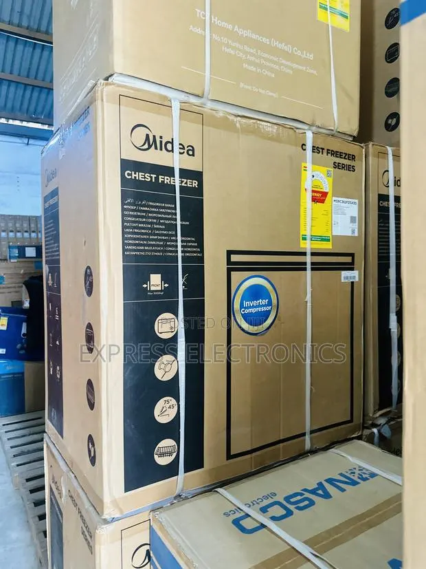 Zealous Sleek 198l Chest Single Door Mini Size Freezer Midea · Photo 1