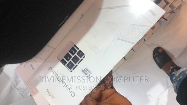 Macbook Air and Pro Keyboard Protector of Different Colors · Photo 1