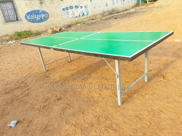 Tennis Table Board With Accessories · Photo 2