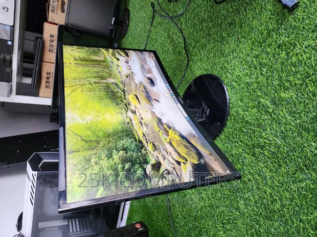 Samsung 27inch Curved FHD Display · Photo 3