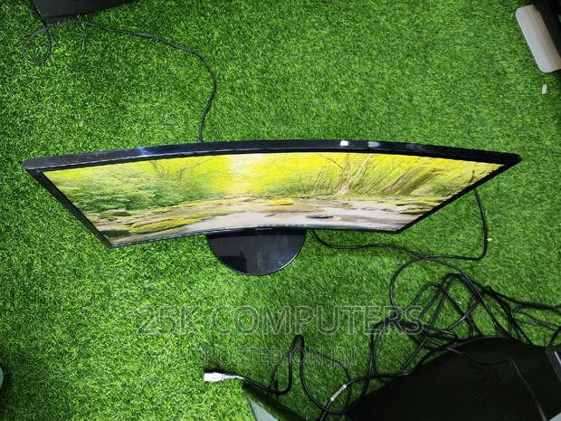 Samsung 27inch Curved FHD Display · Photo 5