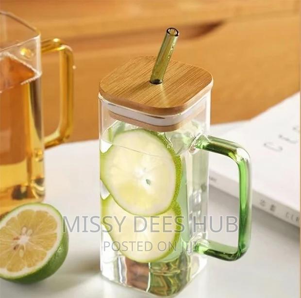 Square Glass Cup With Bamboo Lid · Photo 1