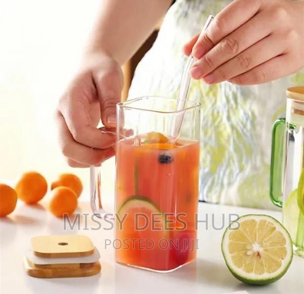 Square Glass Cup With Bamboo Lid · Photo 5