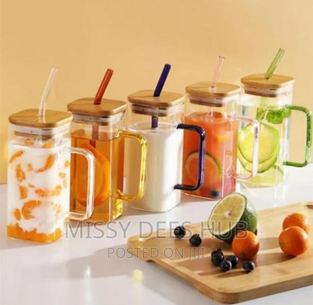 Square Glass Cup With Bamboo Lid · Photo 2